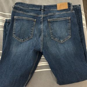 Zara mid rise skinny jeans